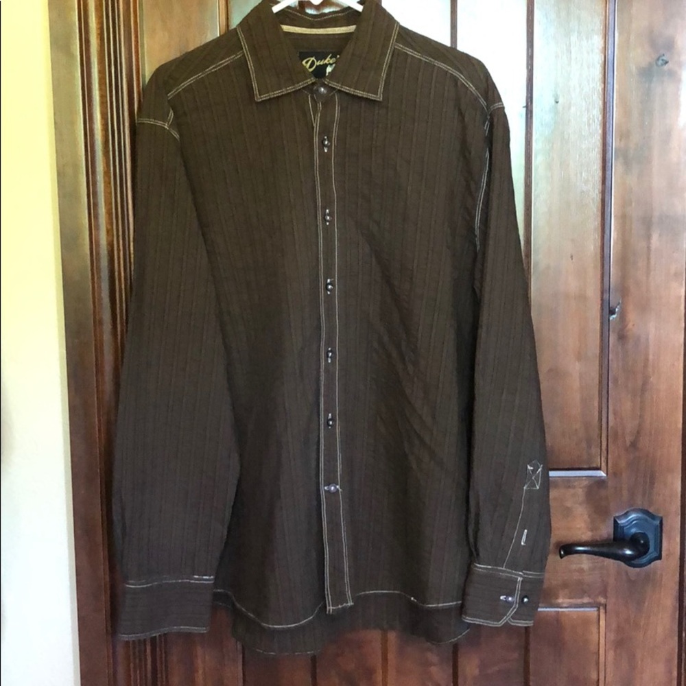 Men’s long sleeve dress/casual shirt